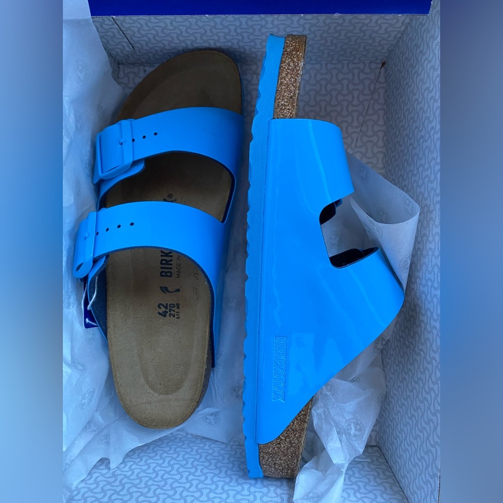 NIB Arizona patent Birkenstocks size 42